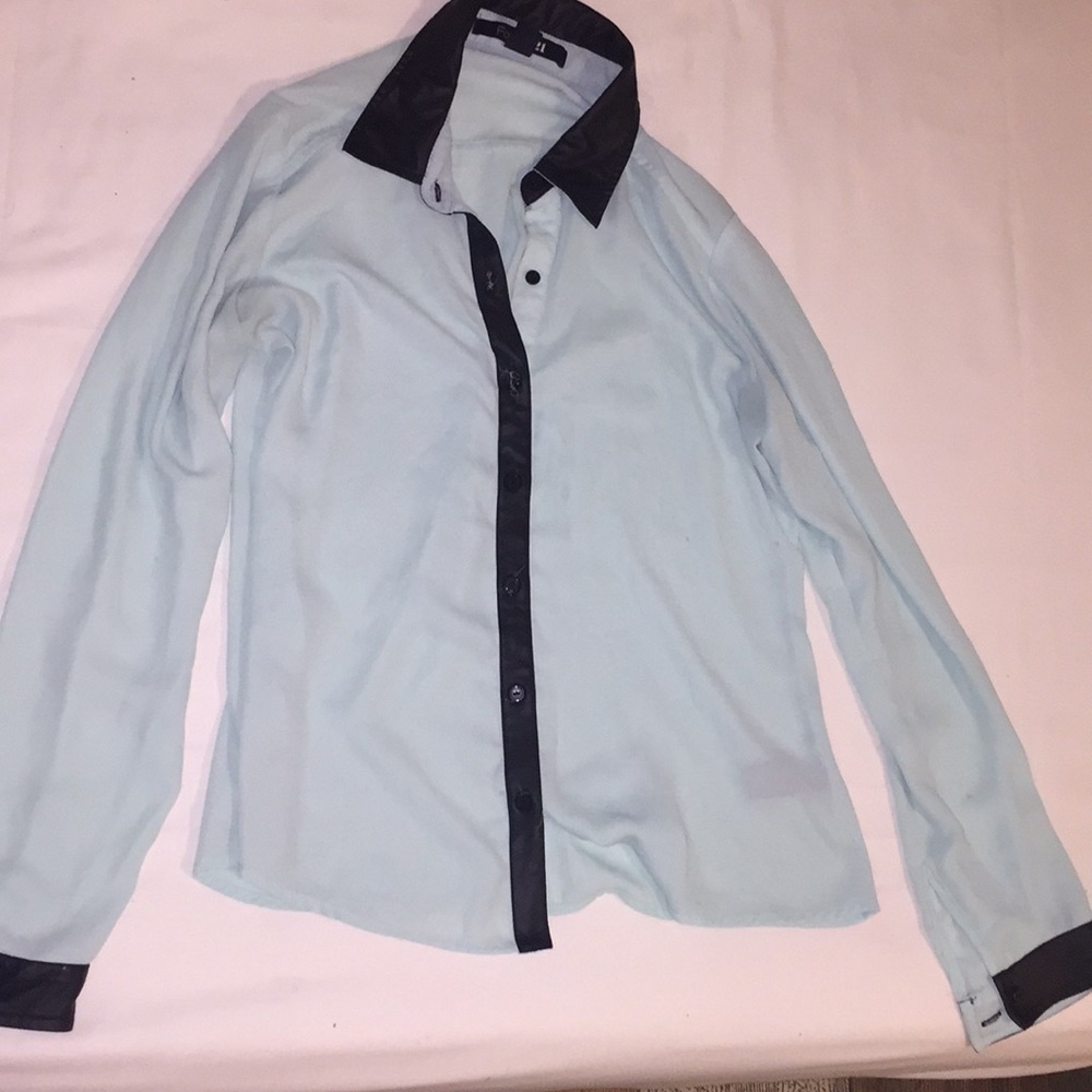 Button up collar blouse - Picture 2 of 4